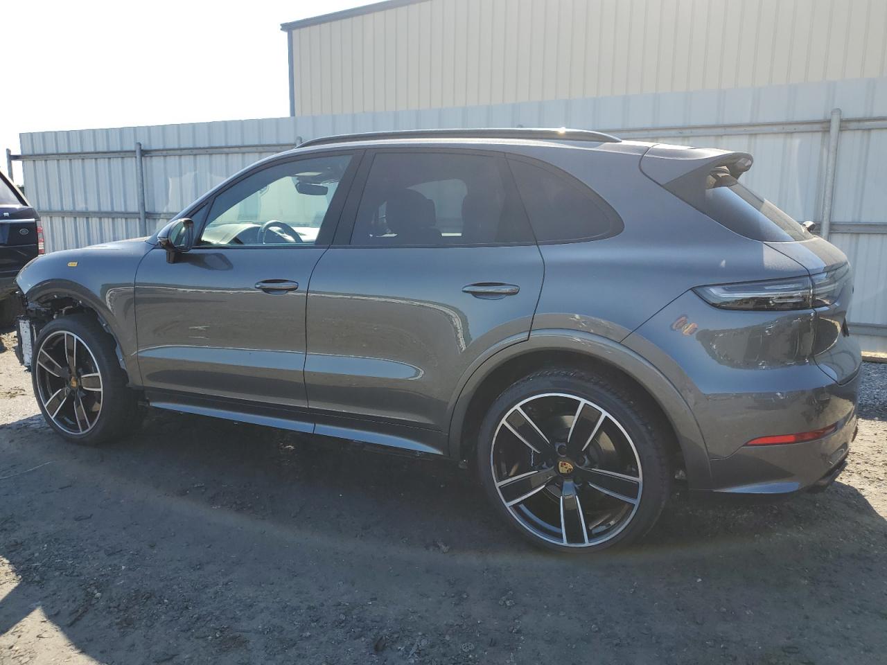 2023 PORSCHE CAYENNE GTS VIN:WP1AG2AY5PDA18124