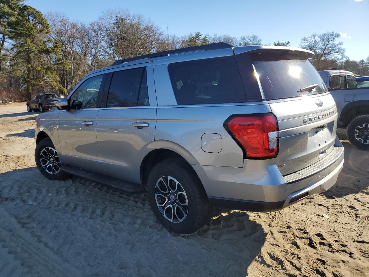 2024 FORD EXPEDITION XLT VIN:1FMJU1H82REA17970