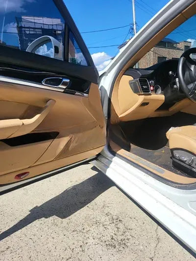 2015 Porsche Panamera NONE VIN: