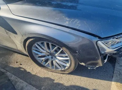 2015 Audi A8 WAUZZZ4H9FN009984 VIN:WAUZZZ4H9FN009984