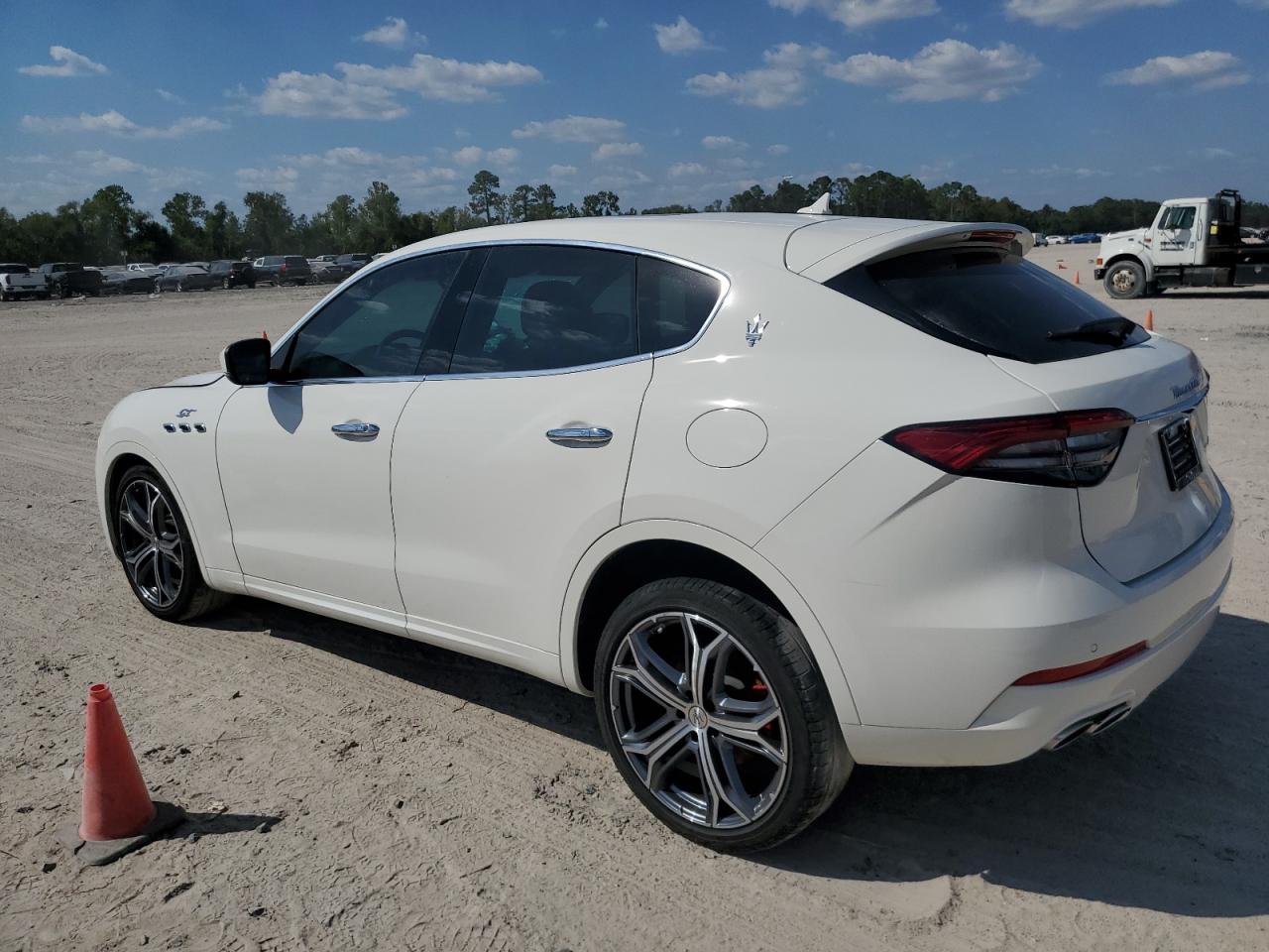 2023 MASERATI LEVANTE GT VIN:ZN661XUA3PX411556