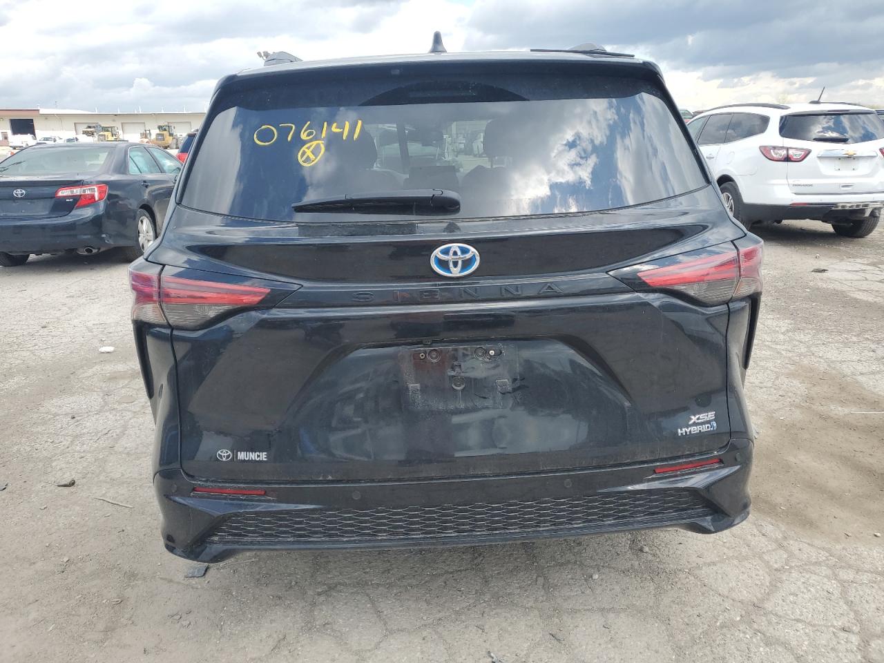 2022 TOYOTA SIENNA XSE VIN:5TDXRKEC1NS076141