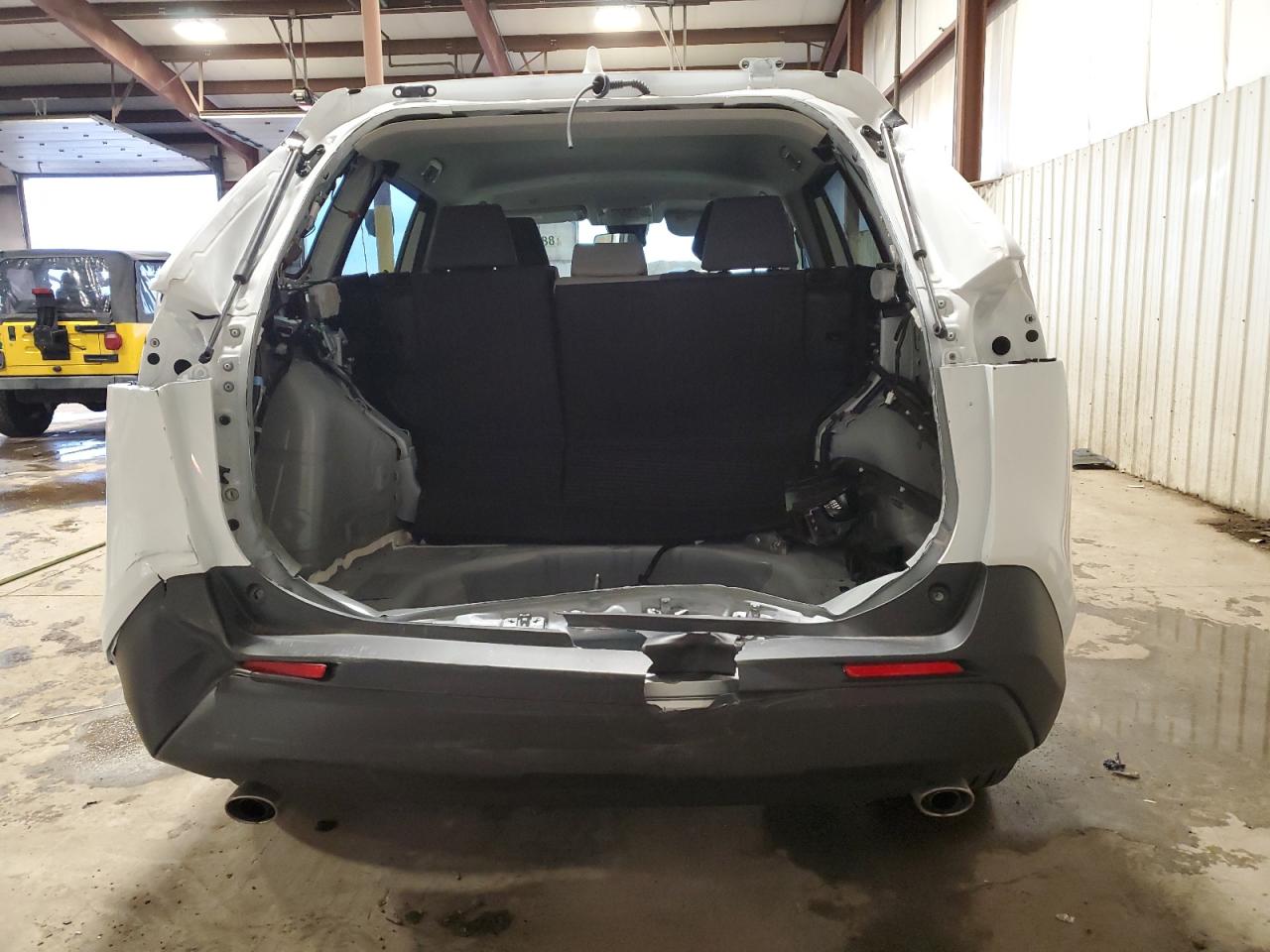 2024 TOYOTA RAV4 XLE VIN:2T3RWRFV3RW223218