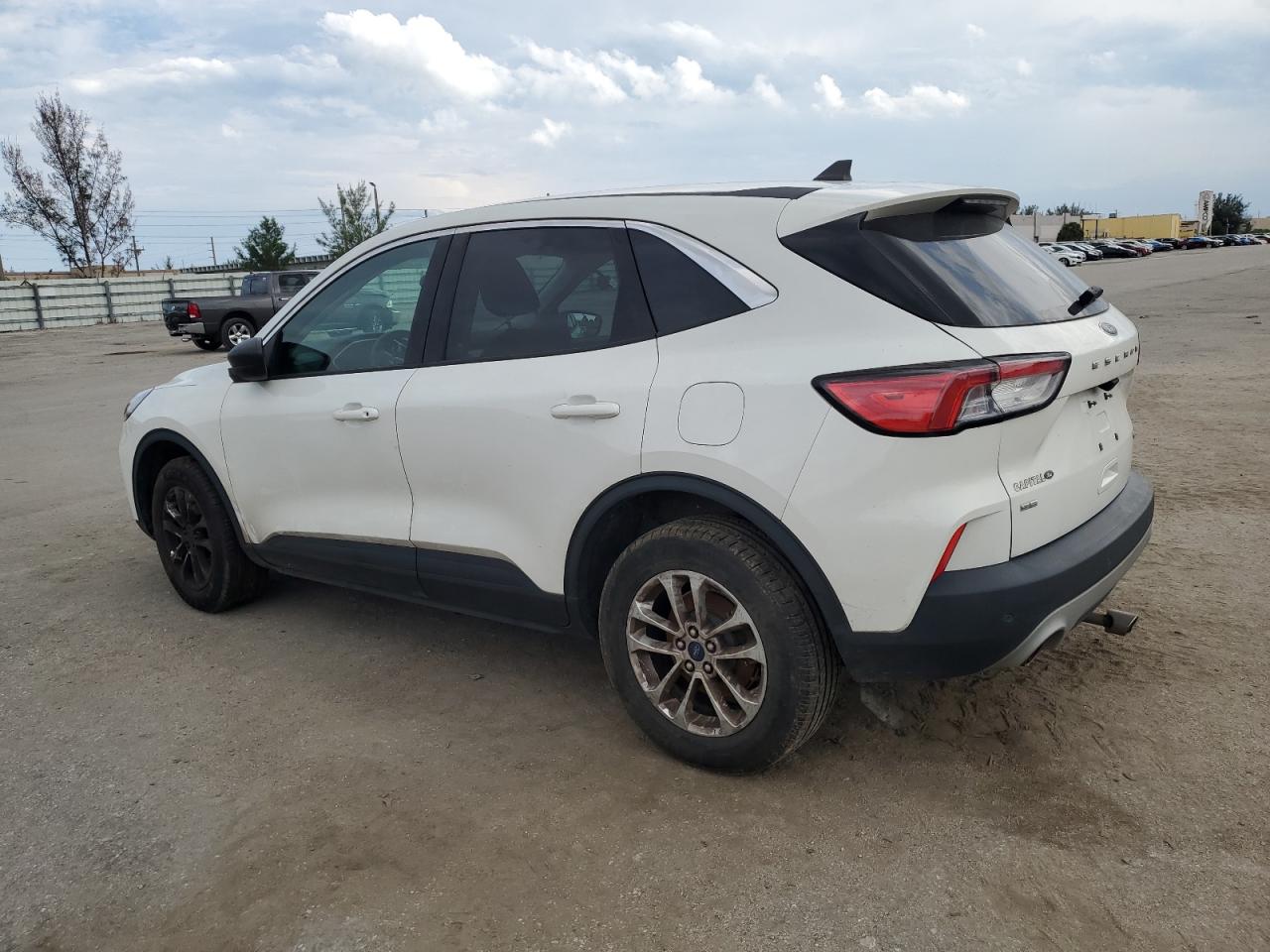 2022 FORD ESCAPE SE VIN:1FMCU9G68NUA60636