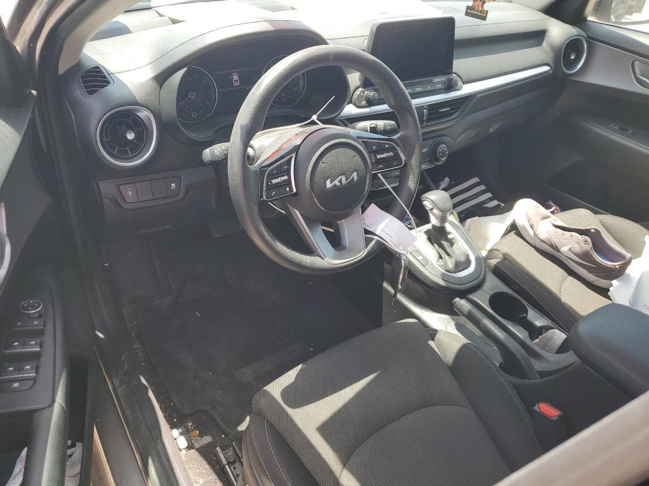 2022 KIA FORTE FE VIN:3KPF24AD8NE457537