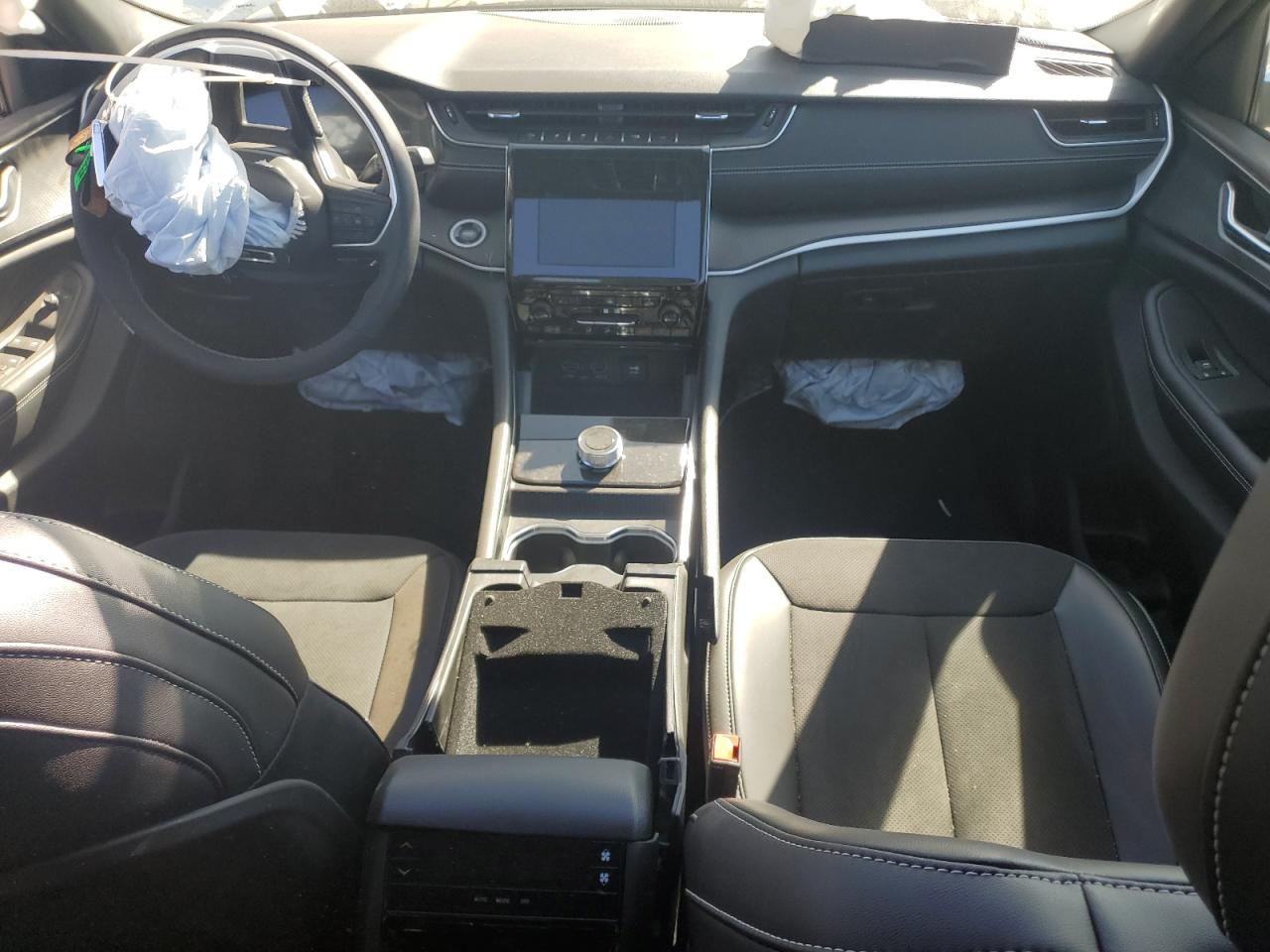 2024 JEEP GRAND CHEROKEE L LAREDO VIN:1C4RJKAG7R8563444