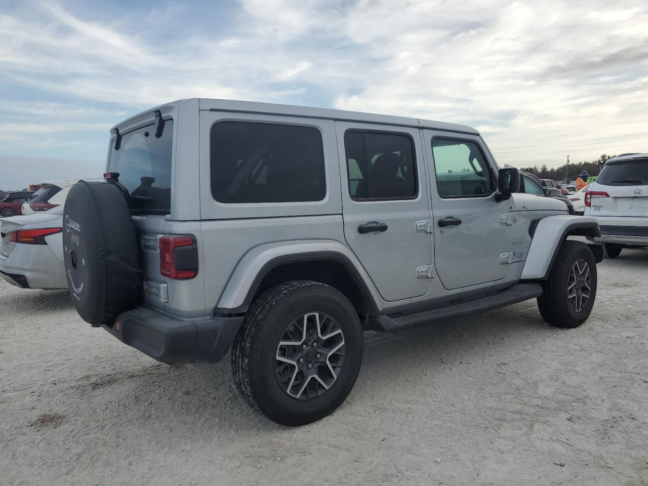 2024 JEEP WRANGLER SAHARA VIN:1C4PJXEG1RW282377