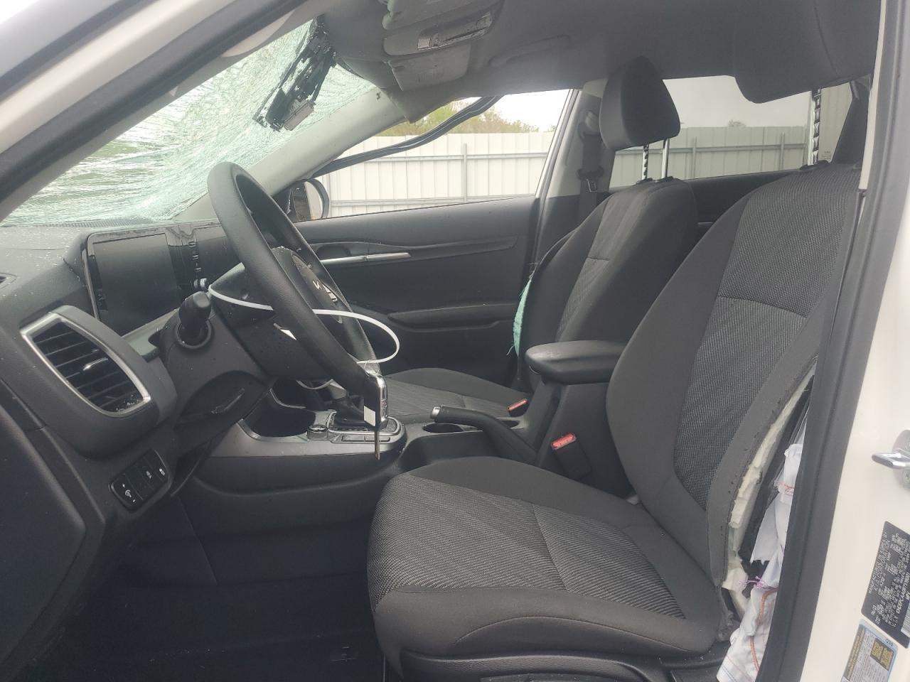 2024 KIA SELTOS LX VIN:KNDEPCAA0R7519001