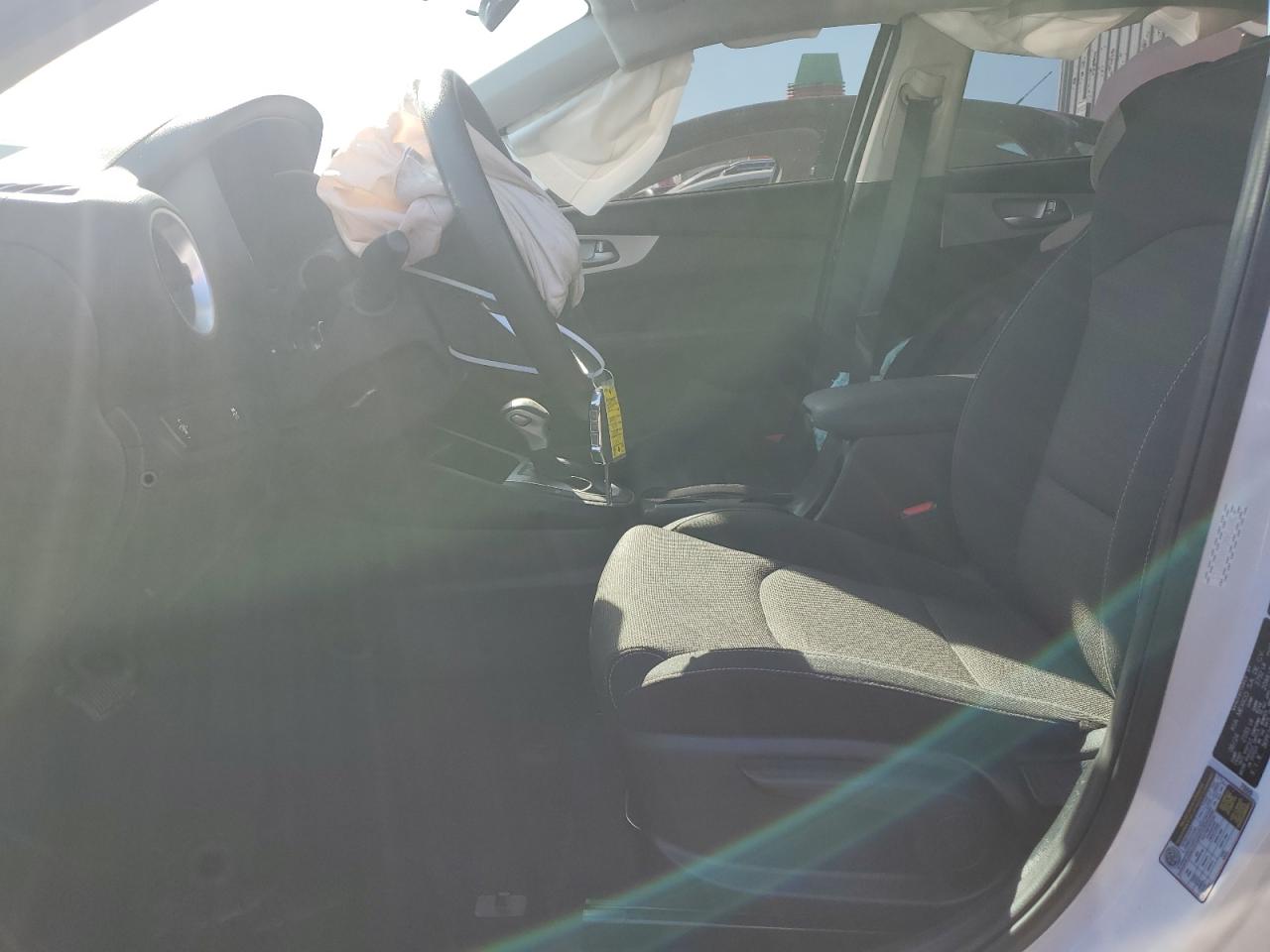 2024 KIA FORTE LX VIN:3KPF24AD1RE822713