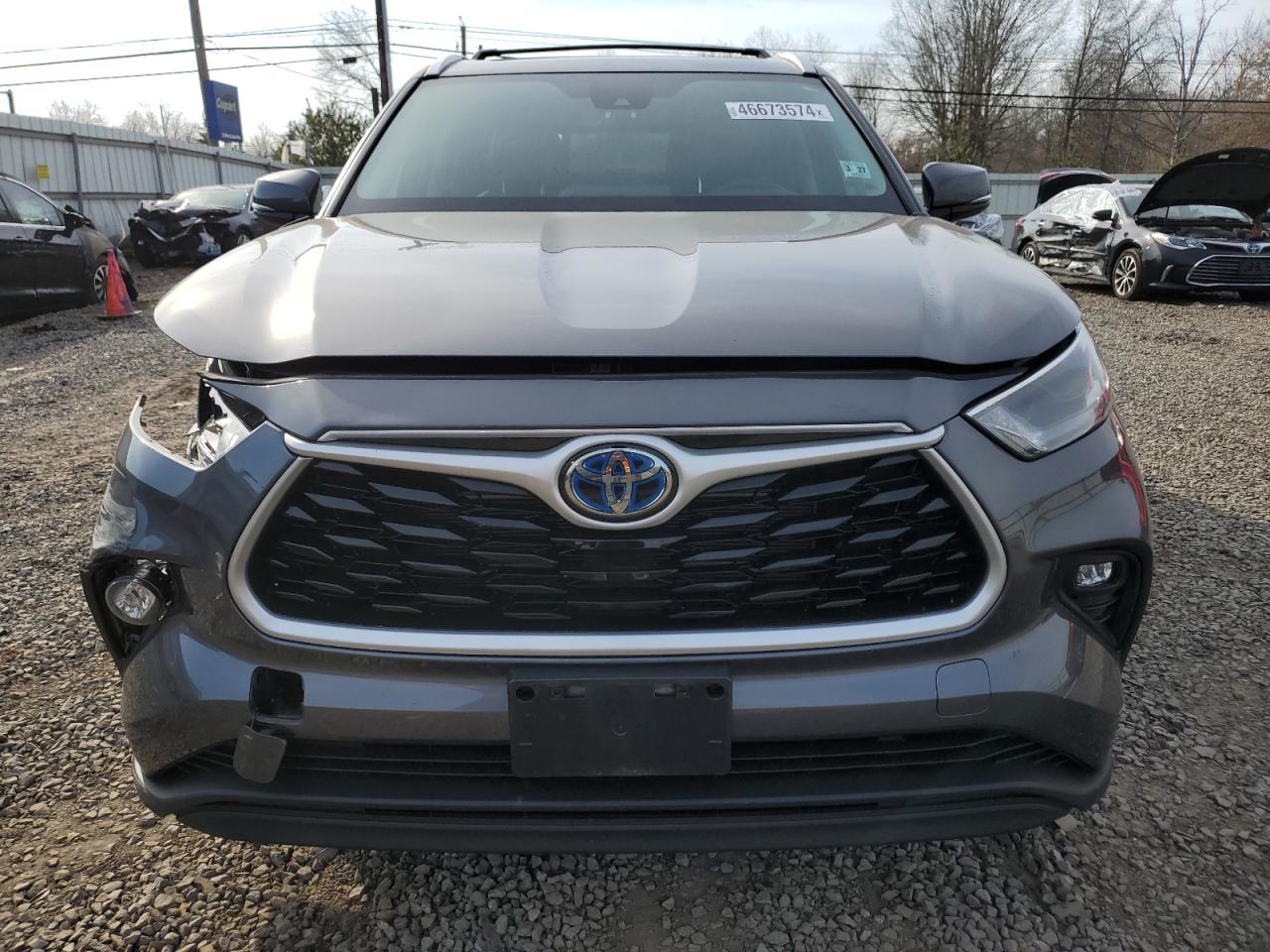 2022 TOYOTA HIGHLANDER HYBRID XLE VIN:5TDGBRCH6NS550404