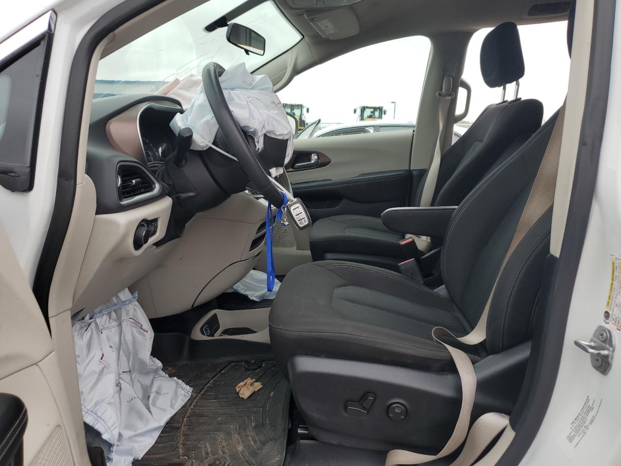 2022 CHRYSLER VOYAGER LX VIN:2C4RC1CG0NR212195