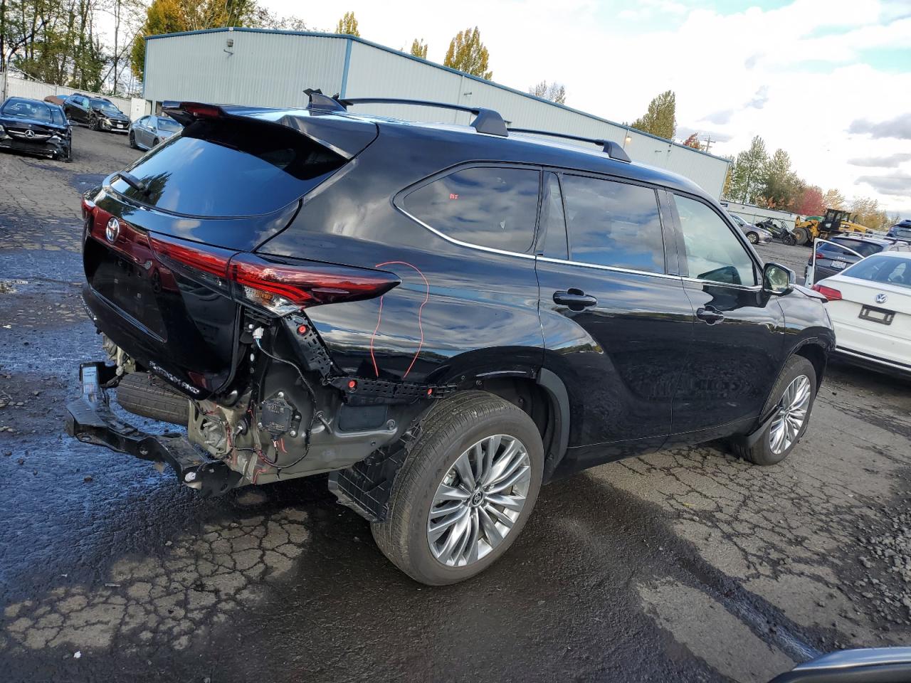 2024 TOYOTA HIGHLANDER LE VIN:5TDKDRBH4RS566094