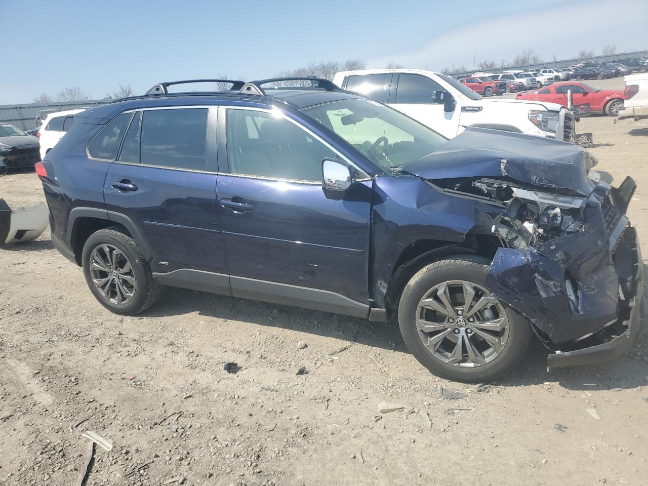 2022 TOYOTA RAV4 XLE PREMIUM VIN:JTMB6RFV1ND059363