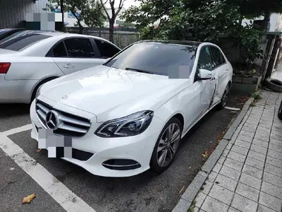 2015 Mercedes-Benz E 220 VIN: