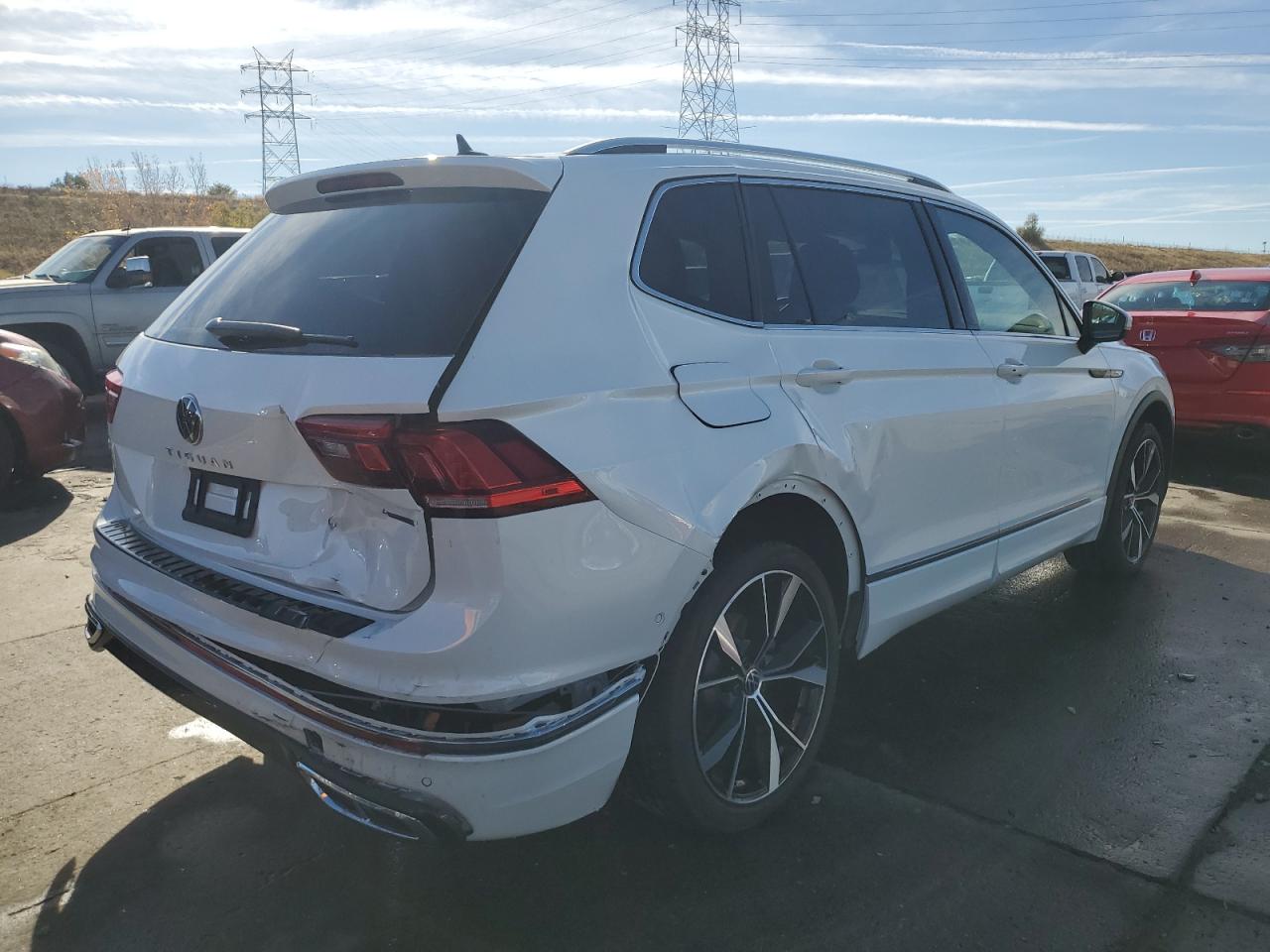 2024 VOLKSWAGEN TIGUAN SEL R-LINE BLACK VIN:3VV4B7AX1RM099293