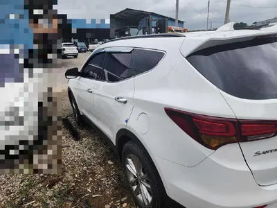 2017 Hyundai Santa FE VIN: