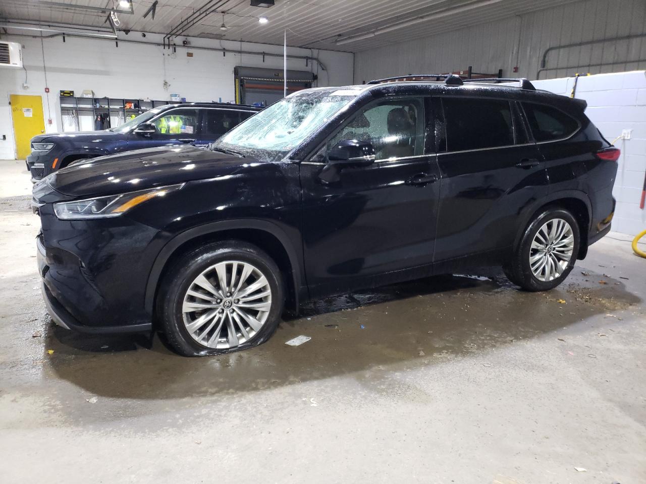 2023 TOYOTA HIGHLANDER L VIN:5TDKDRAH0PS043024