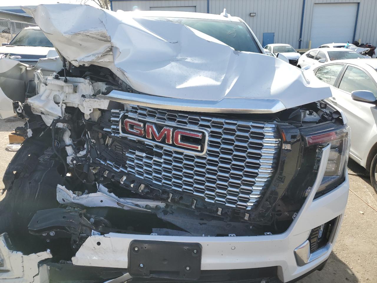 2022 GMC YUKON DENALI VIN:1GKS2DKL3NR169373