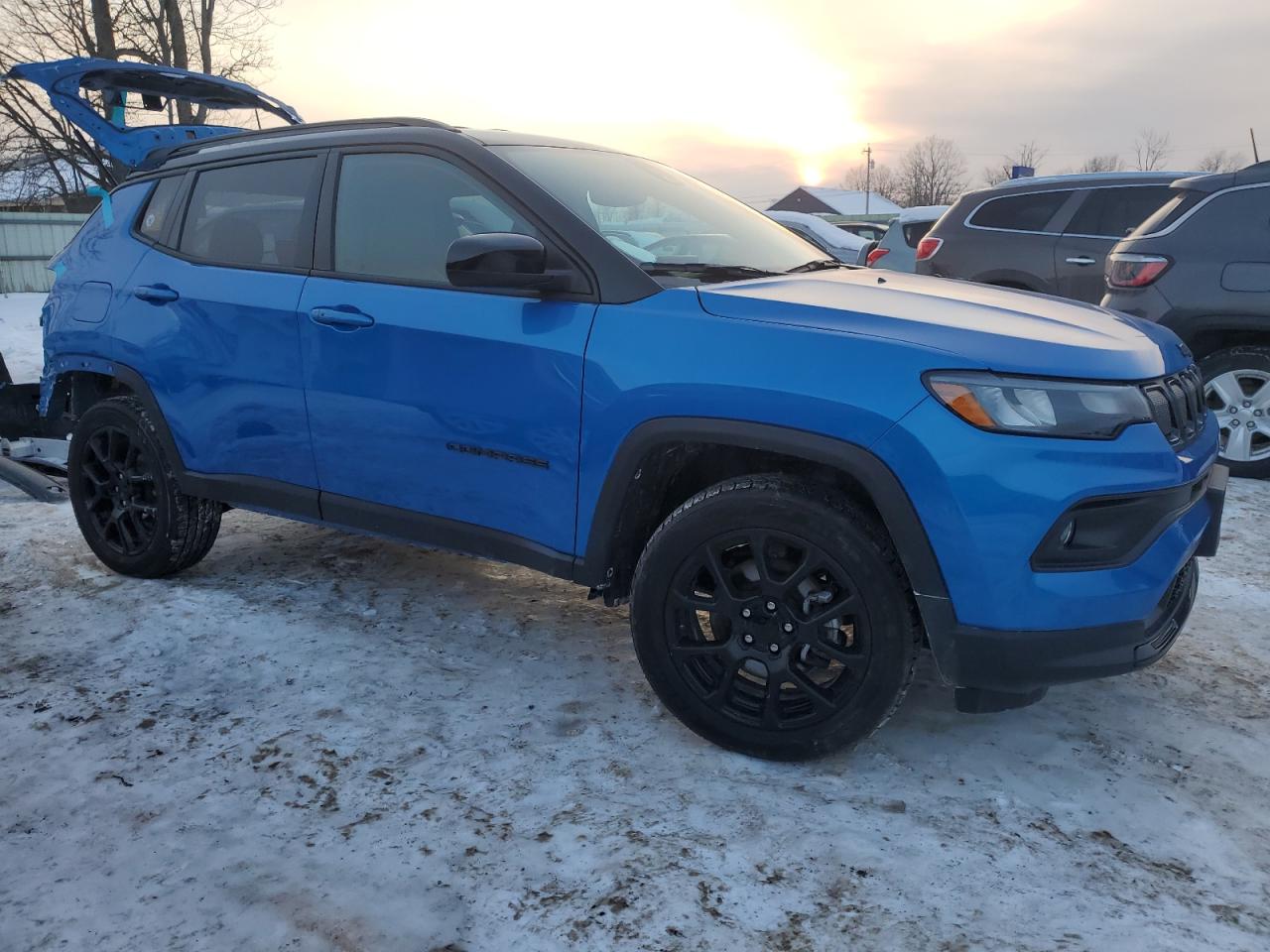 2022 JEEP COMPASS LATITUDE VIN:4S4BTGUD8S3112144