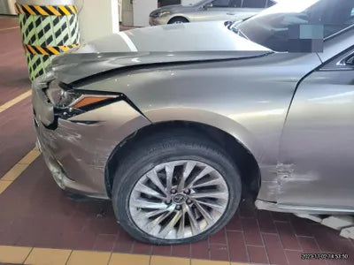 2018 Lexus ES 300 VIN: