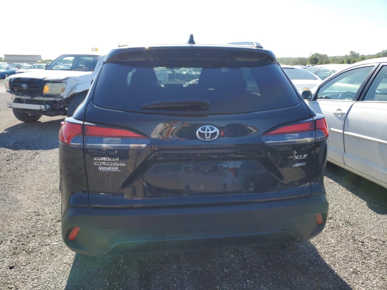 2023 TOYOTA COROLLA CROSS XLE VIN:7MUDAABG6PV054334