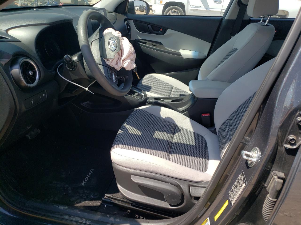 2022 HYUNDAI KONA SEL VIN:KM8K22AB1NU888123