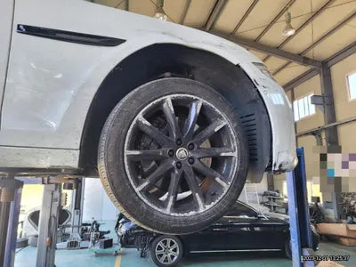 2018 Jaguar XJ SAJAA2292JNW16913 VIN:SAJAA2292JNW16913