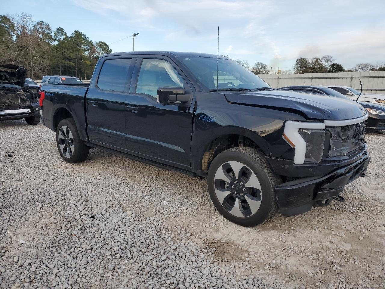 2024 FORD F150 LIGHTNING PLATINUM VIN:WBA8D9C37HA011646