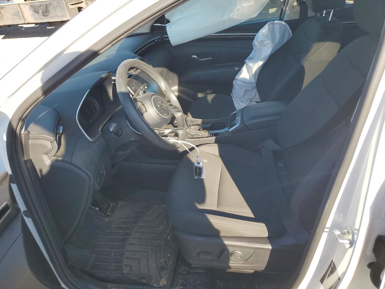 2022 HYUNDAI TUCSON SEL VIN:5NMJBCAE2NH017108