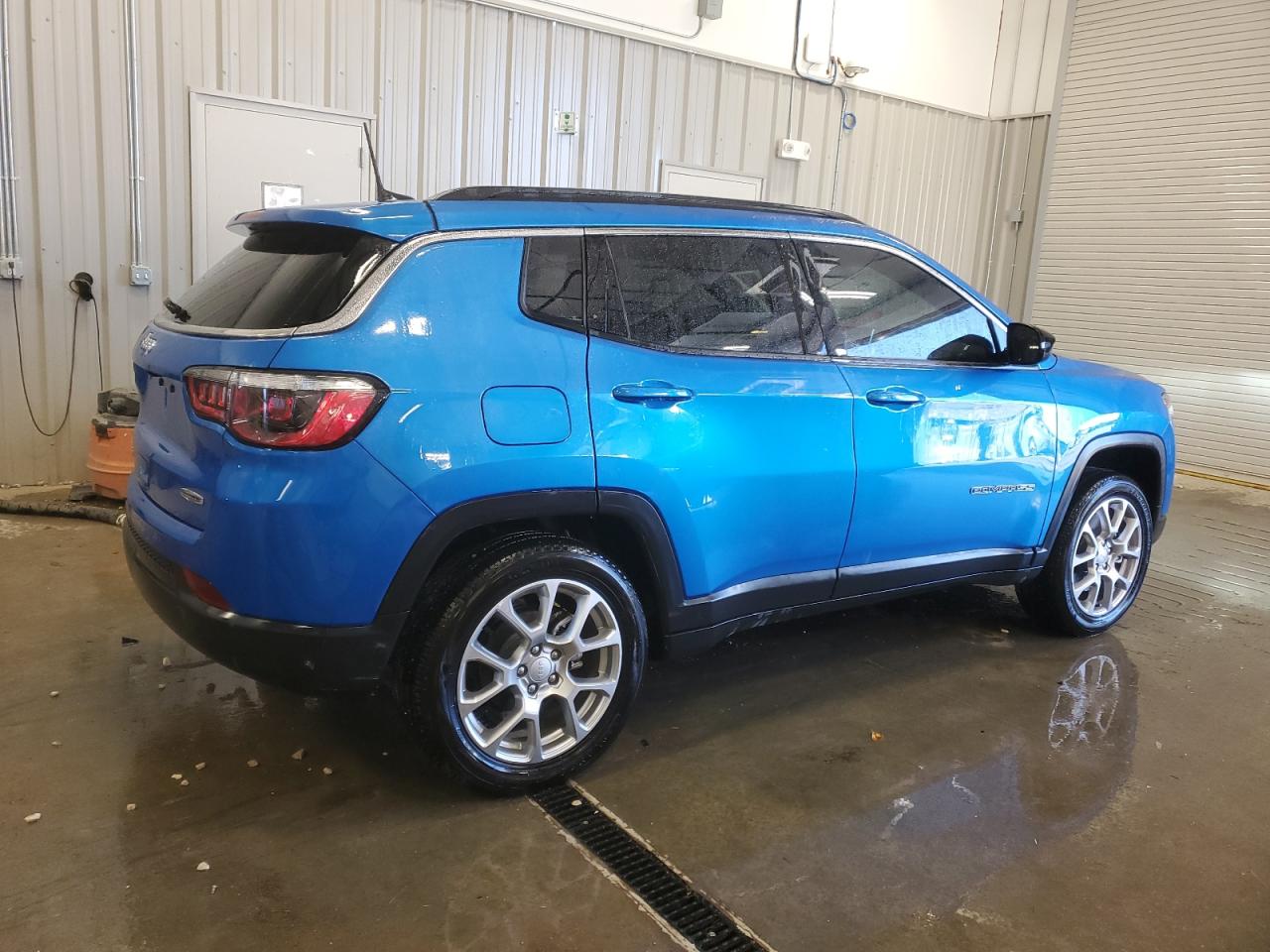 2024 JEEP COMPASS LATITUDE LUX VIN:3C4NJDFN5RT155253