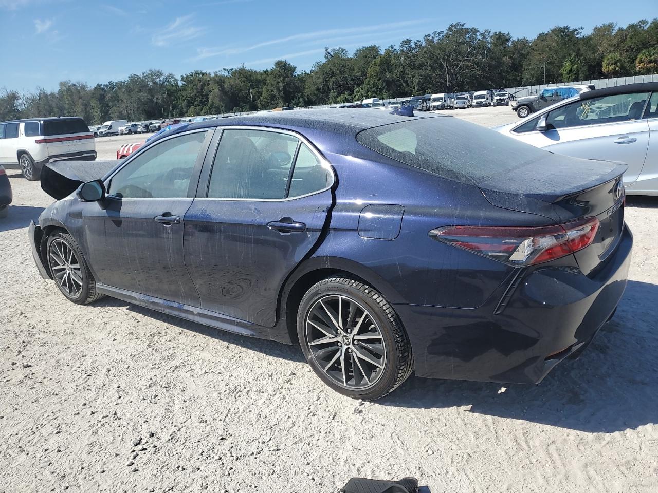 2022 TOYOTA CAMRY SE VIN:4T1T11AK7NU057338