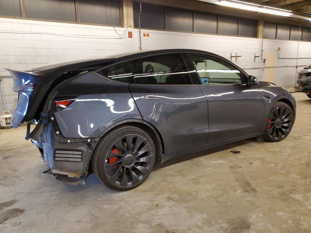 2023 TESLA MODEL Y  VIN:7SAYGDEF1PF635410