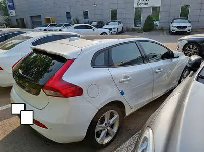 2017 Volvo V40 YV1MV79K0H2427826 VIN:YV1MV79K0H2427826