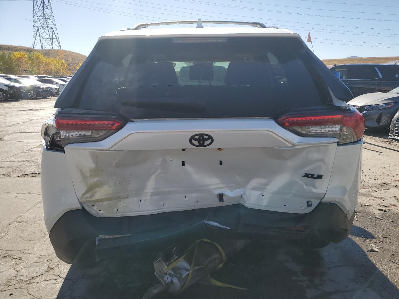 2023 TOYOTA RAV4 XLE PREMIUM VIN:JTMA1RFV8PD092809