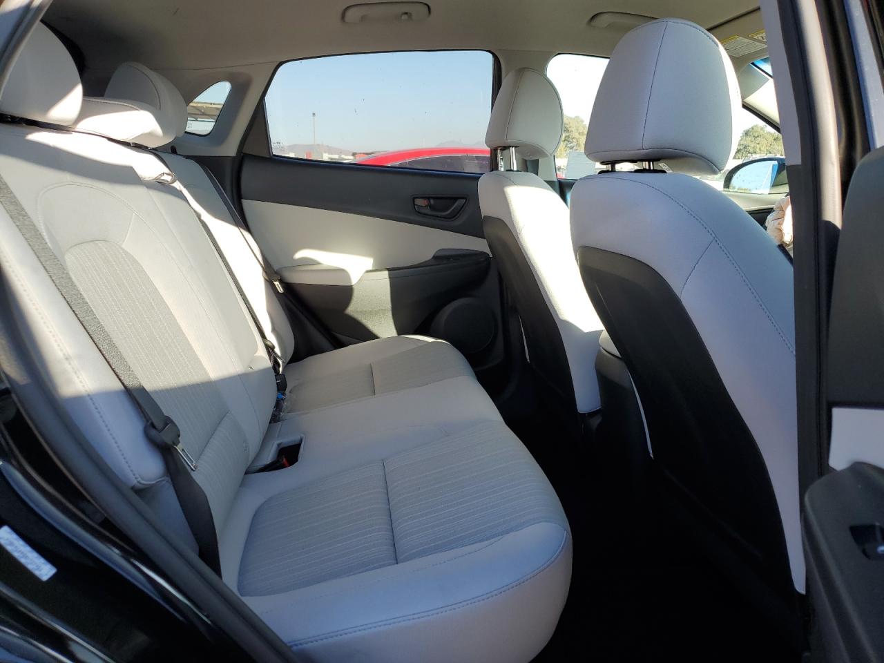 2022 HYUNDAI KONA SEL VIN:KM8K6CAB8NU777451