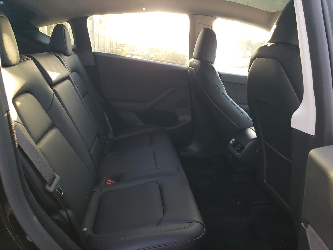 2024 TESLA MODEL Y  VIN:7SAYGDED5RF158563