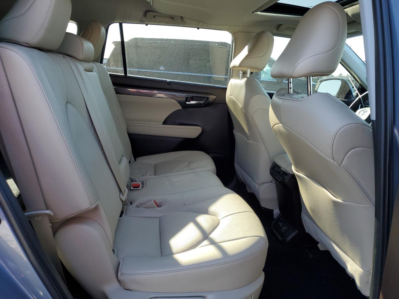 2022 TOYOTA HIGHLANDER LIMITED VIN:5TDYZRAH2NS122025