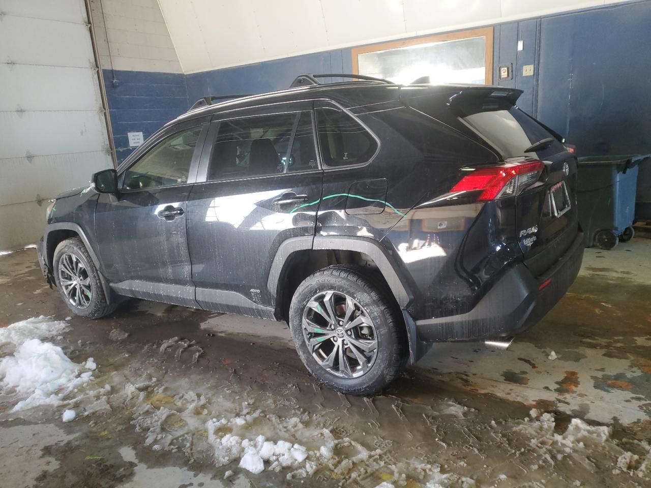 2022 TOYOTA RAV4 XLE PREMIUM VIN:JTMB6RFV8ND060641