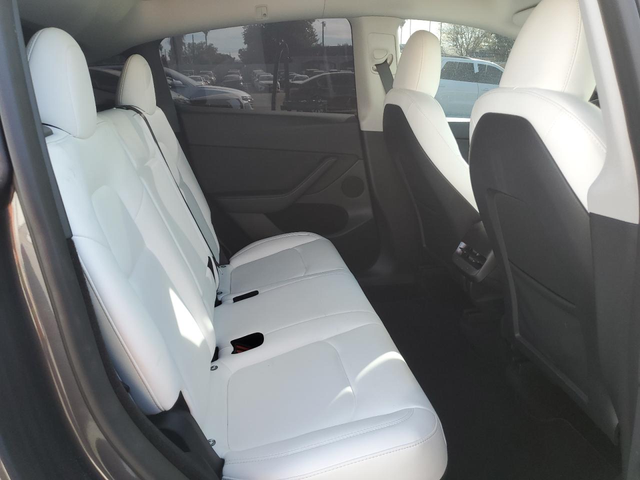 2023 TESLA MODEL Y  VIN:7SAYGDEE2PF910726