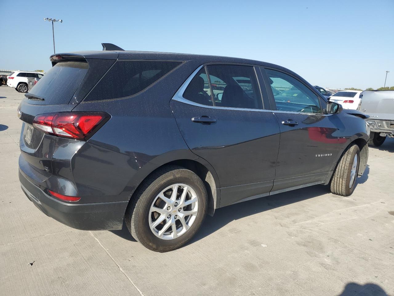 2022 CHEVROLET EQUINOX LT VIN:2GNAXKEV1N6110268