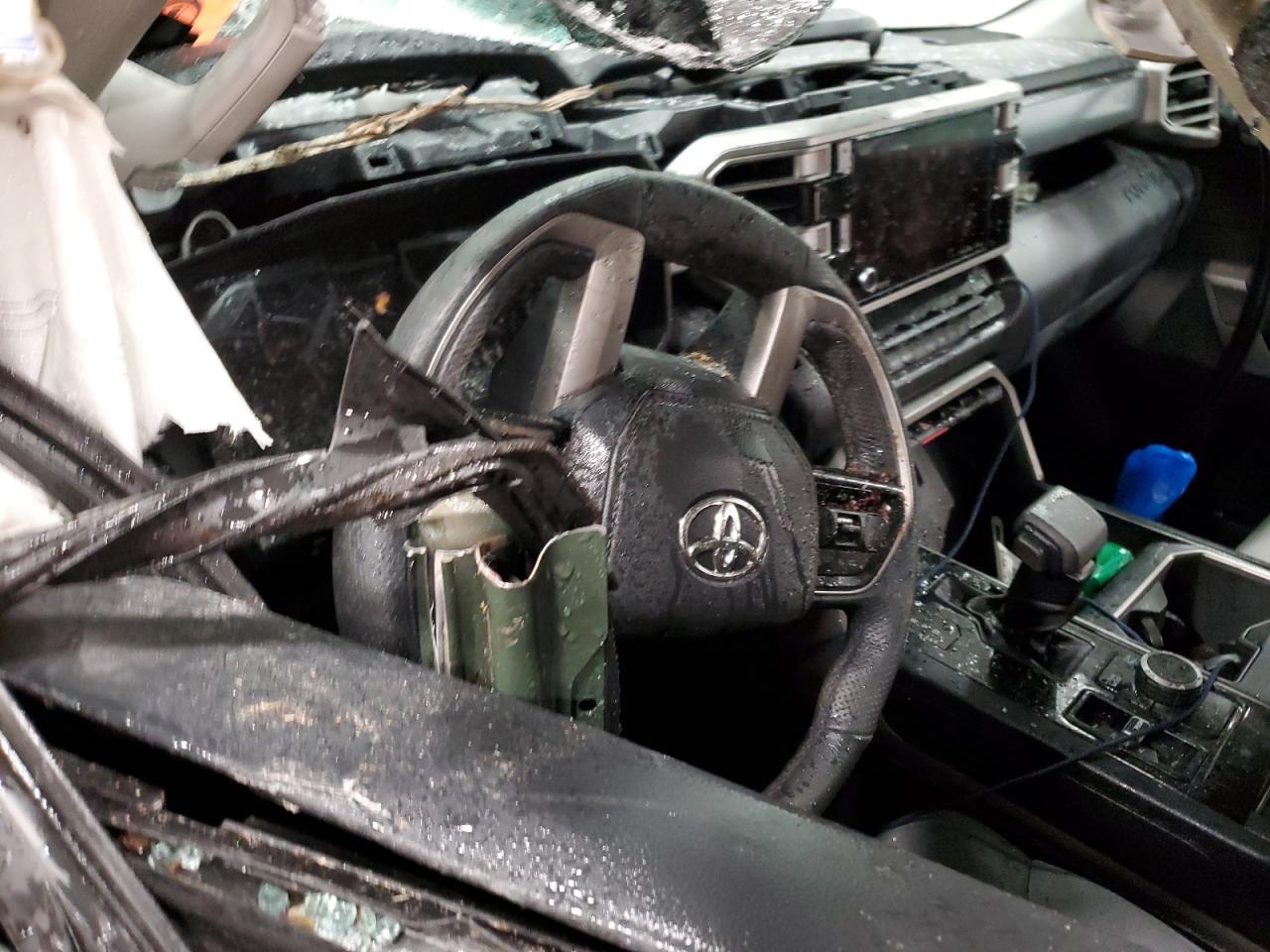 2022 TOYOTA TUNDRA DOUBLE CAB SR VIN:5TFLA5DA1NX033081