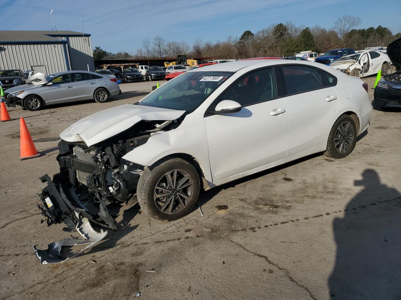 2023 KIA FORTE LX VIN:3KPF24AD2PE687948