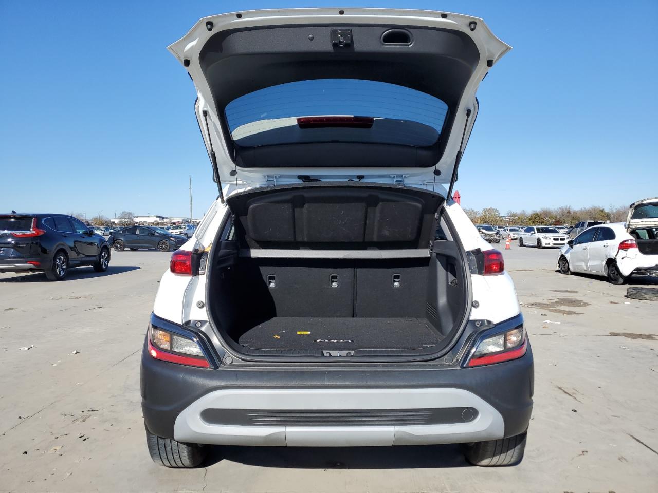 2022 HYUNDAI KONA SEL VIN:KM8K62AB0NU816124