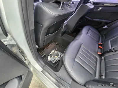 2015 Mercedes-Benz E 300 VIN: