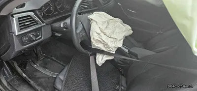 2017 BMW 320 110KMWBA8T3105HG8 VIN:110KMWBA8T3105HG8