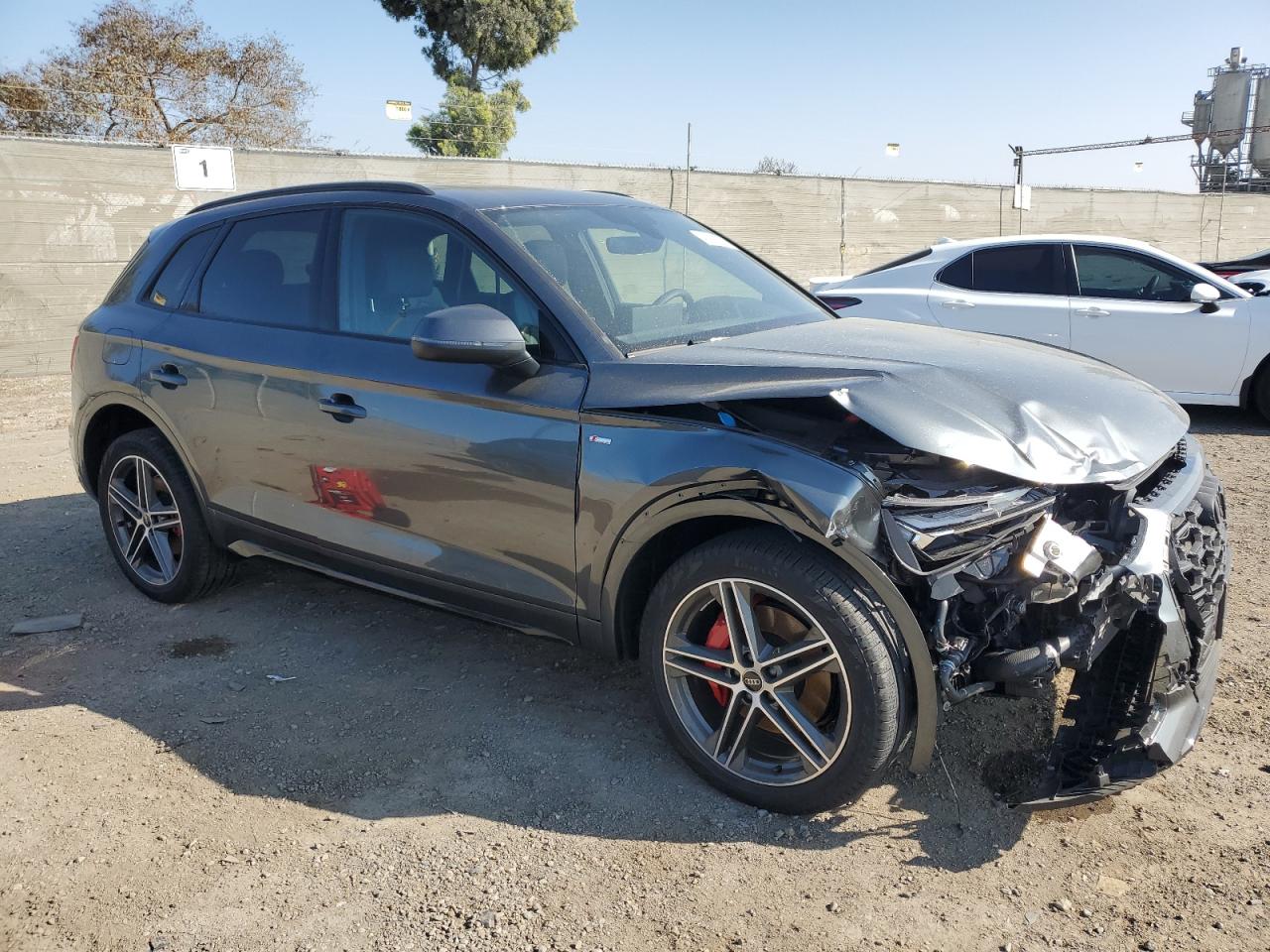 2024 AUDI Q5 E PREMIUM PLUS 55 VIN:WA1E2AFY3R2102696