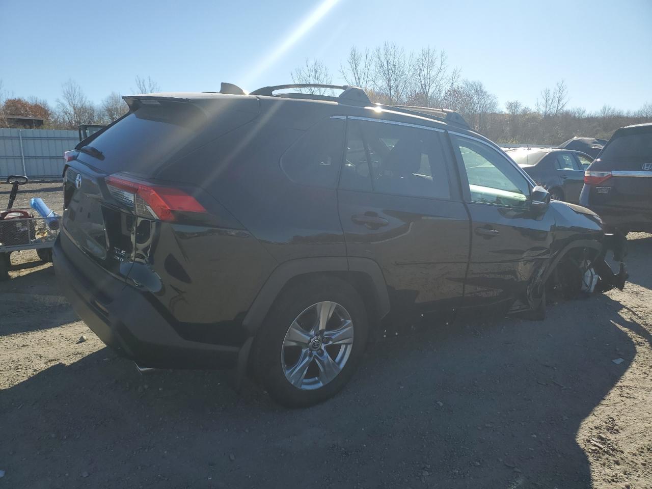 2023 TOYOTA RAV4 XLE VIN:2T3P1RFVXPW331404