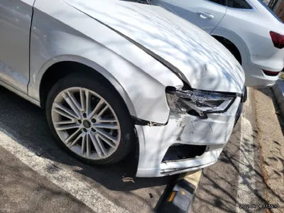 2018 Audi A3 WAUZZZ8V0J1076988 VIN:WAUZZZ8V0J1076988