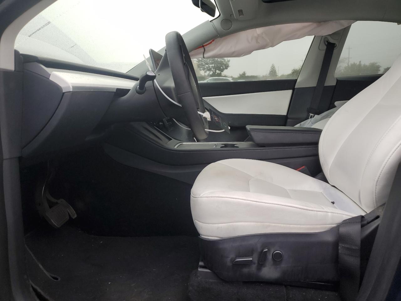 2022 TESLA MODEL Y  VIN:7SAYGDEE8NF401947