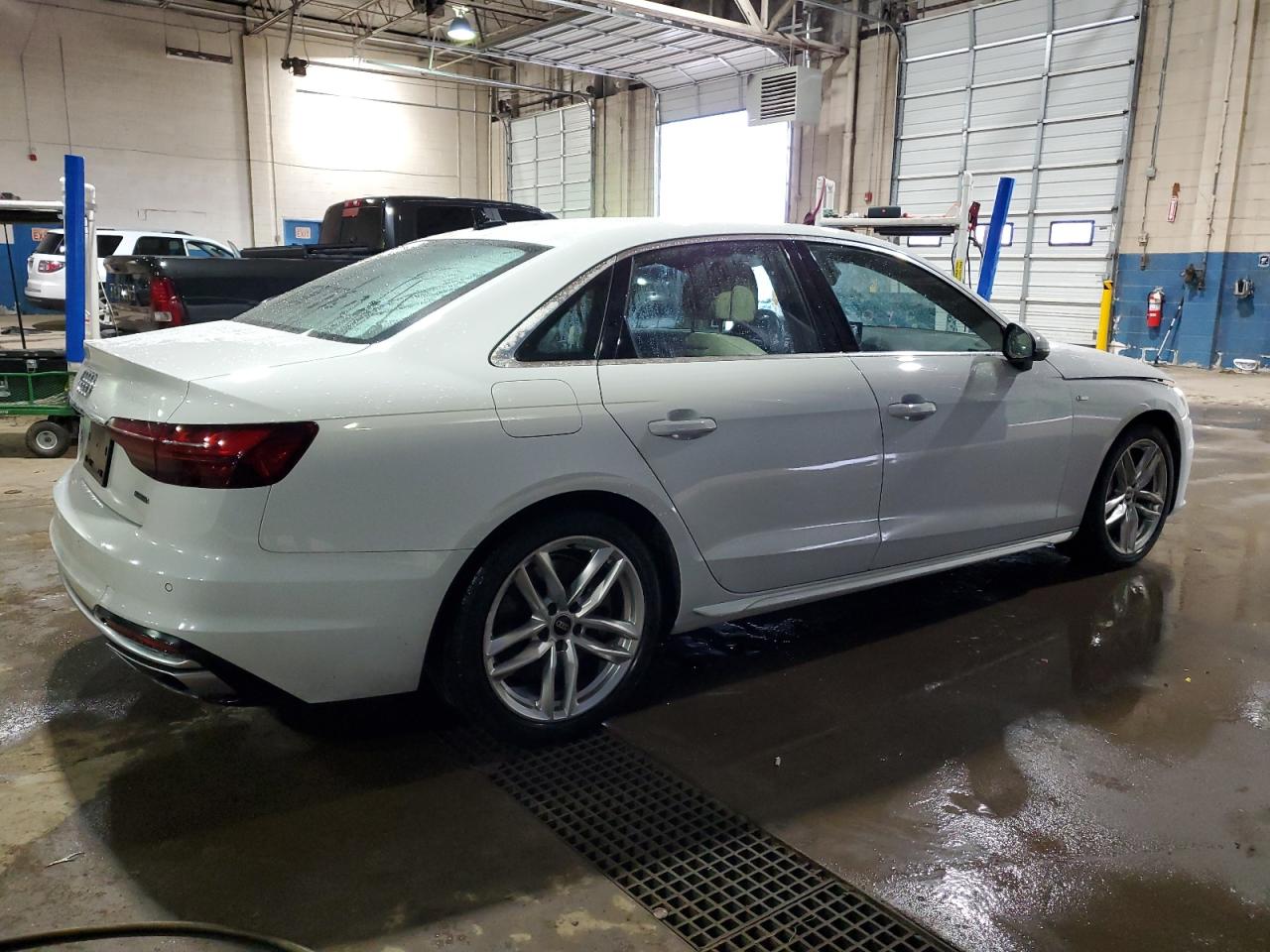2022 AUDI A4 PREMIUM PLUS 45 VIN:WAUEAAF4XNA015607